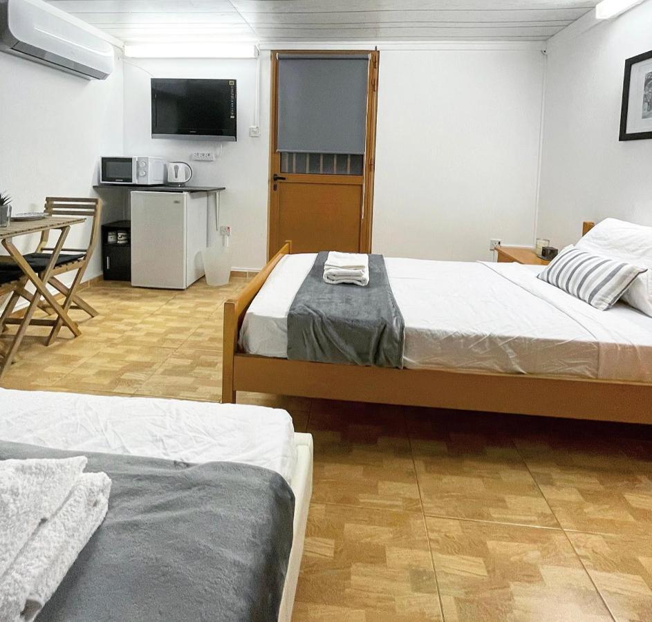 Comfortable, Modern Studio Apartment Protaras Bagian luar foto